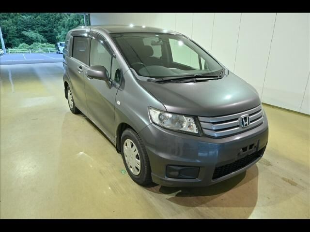 29030 HONDA FREED SPIKE GB3 2011 г. (Honda Tokyo)